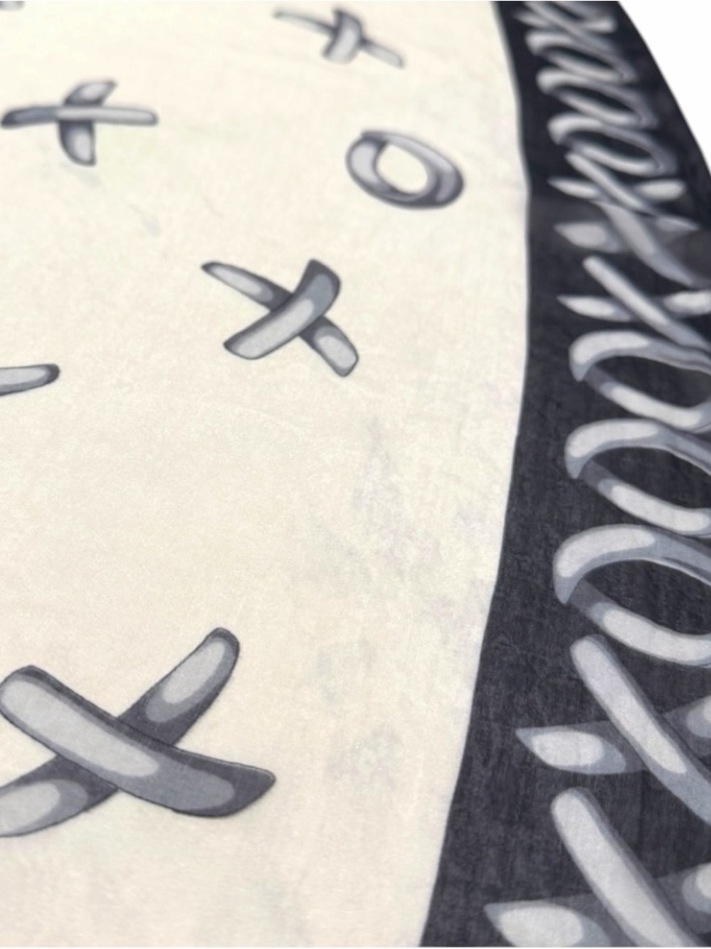 Vintage Paloma Picasso XOXO Silk Scarf Black Beige Hugs & Kisses Italy - Picture 16 of 16